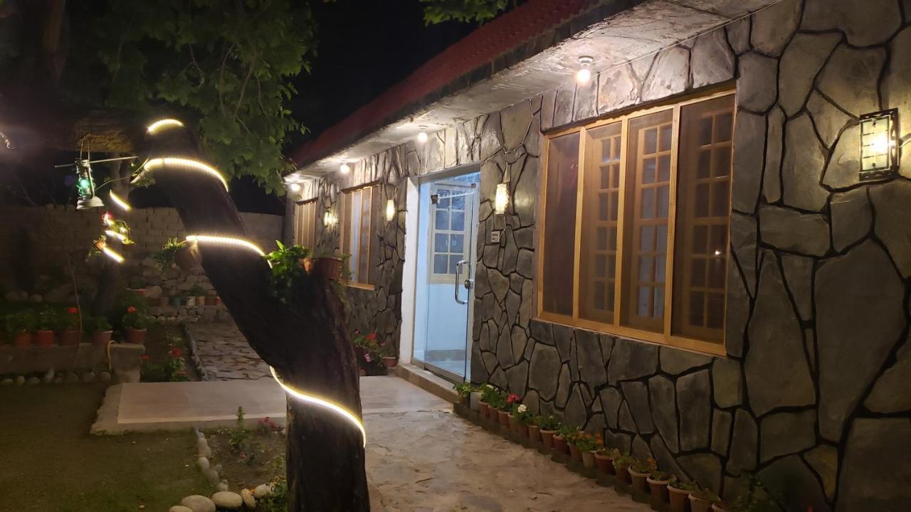 Sehrish Guest House Skardu Exterior photo